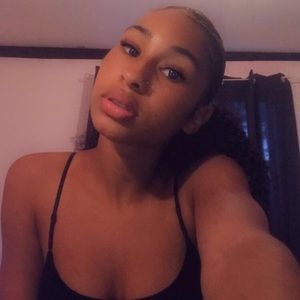 Meet your Posher, Kya